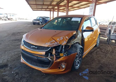 2017 Chevrolet Sonic Lt Auto z USA, uszkodzony, nr VIN 1G1JD6SH2H4169495